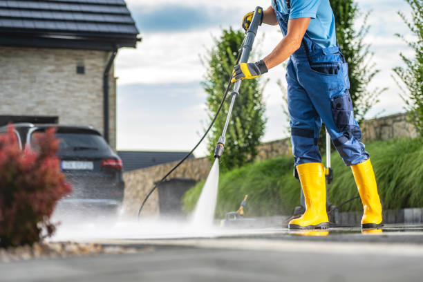 Best Patio and Deck Pressure Washing  in Hooks, TX